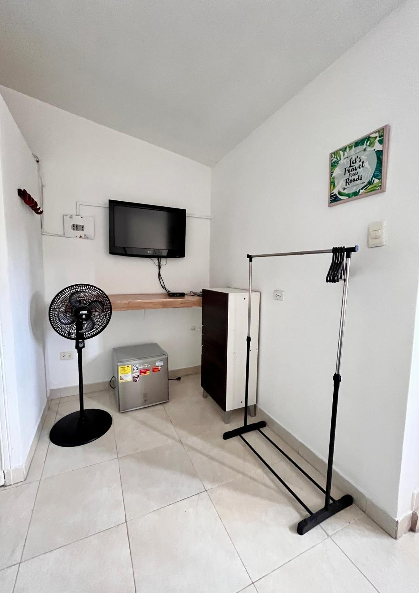 Acogedor Apartaestudio En El Centro De Pereira Bagian luar foto